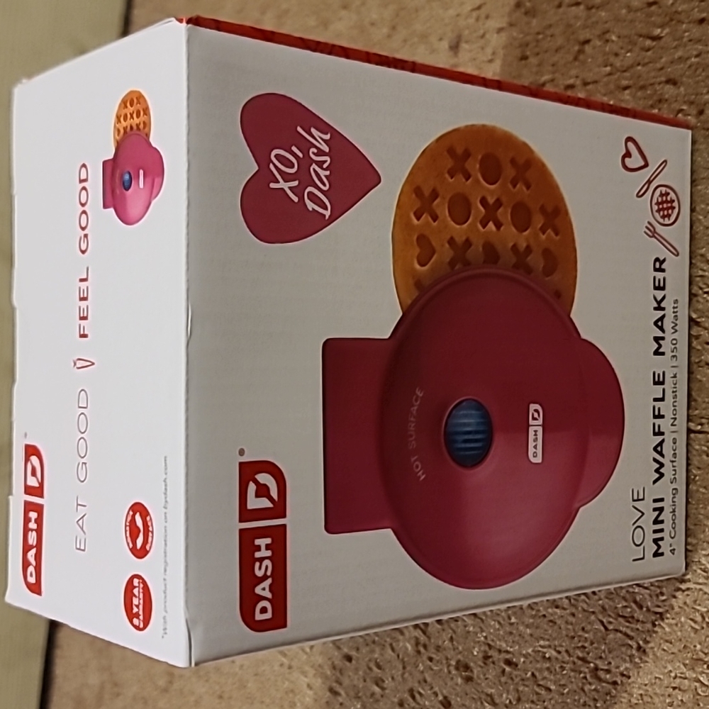 Dash love mini waffle maker